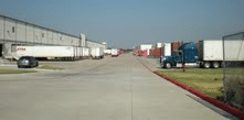 Houston 3PL Services; photo of tractor trailers parked at loading dock of Houston public warehouse